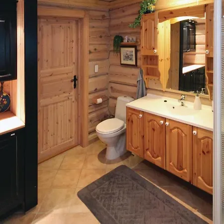 Vakantiehuis Three-bedroom In *
