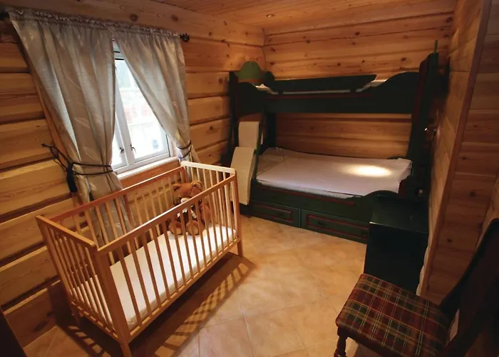 Three-bedroom In * Sjusjoen